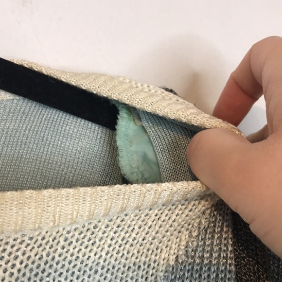 Escada Gray and Cream Crew Neck Sweater - Picture 9 of 14